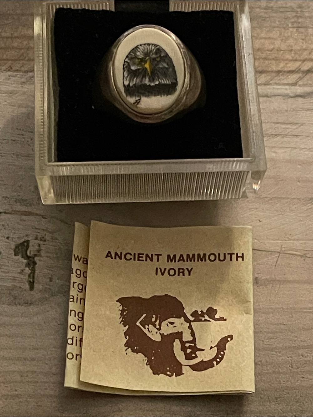 Vintage D.L. CO Sterling Silver Mammoth Ivory Scrimshaw Eagle Sz 11 Ring
